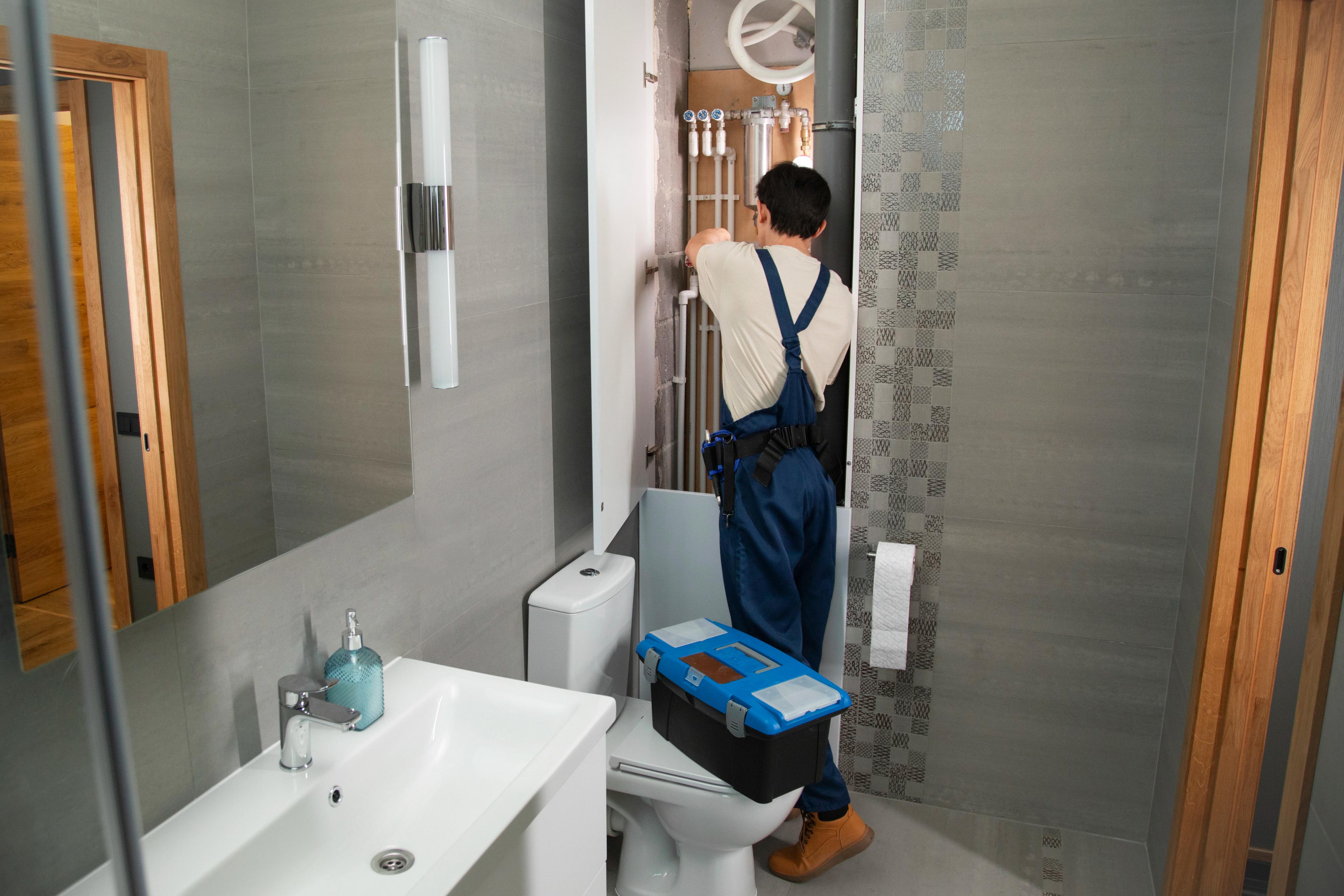 Washroom cleaning service