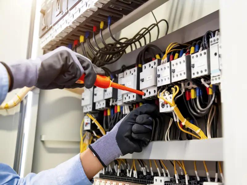 Electric Service and Repair in dubai